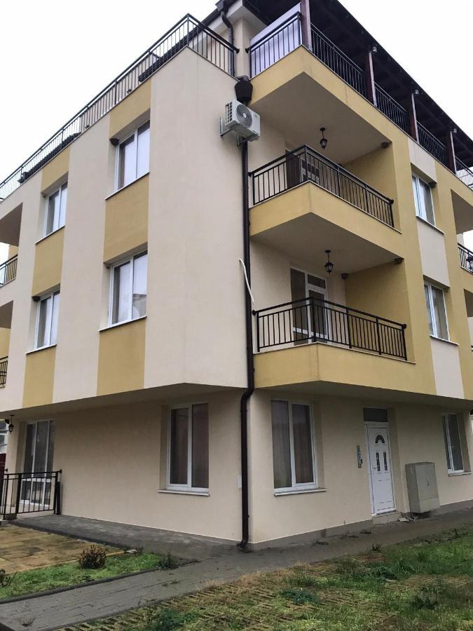 Апартамент Ели Obzor Exterior photo