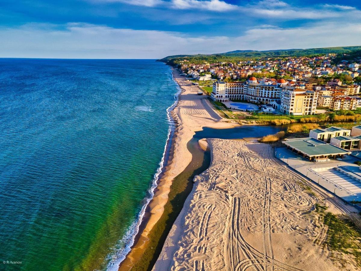 Апартамент Ели Obzor Exterior photo